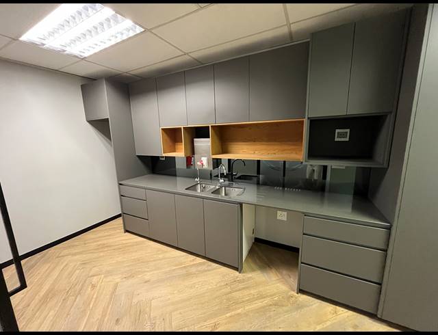 799M² OFFICE TO LET IN CAPE TOWN CITY CENTRE